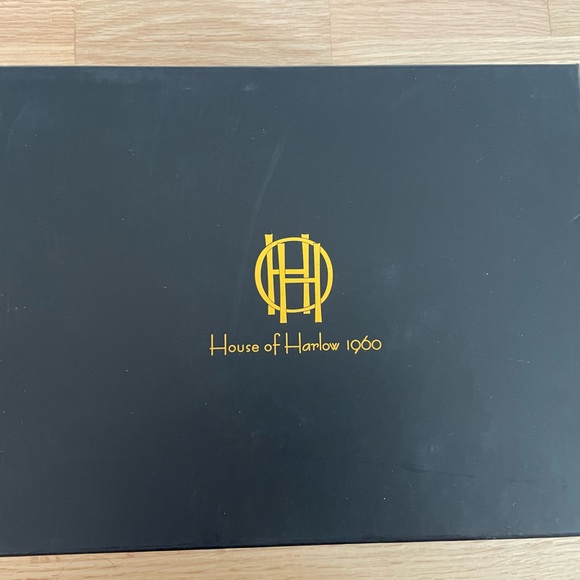 Brand new House of Harlow sandals - Picture 4 of 4